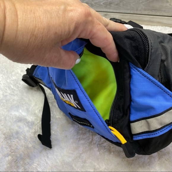 CamelBak Flashflo Waist Fanny Pack Belt Bag Unisex Ladies Men's - Picture 7 of 10